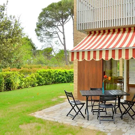 Comfortable For 6 Guests - Beahost Villa Bibione