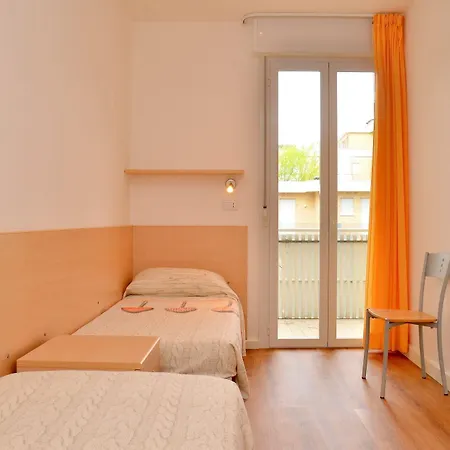 Willa Comfortable For 6 Guests - Beahost